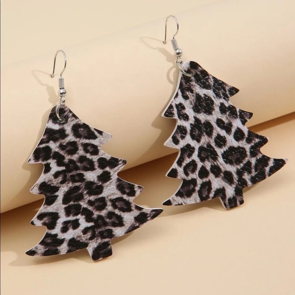 NWT Animal Print Black and Cream Christmas Tree Drop Earrings